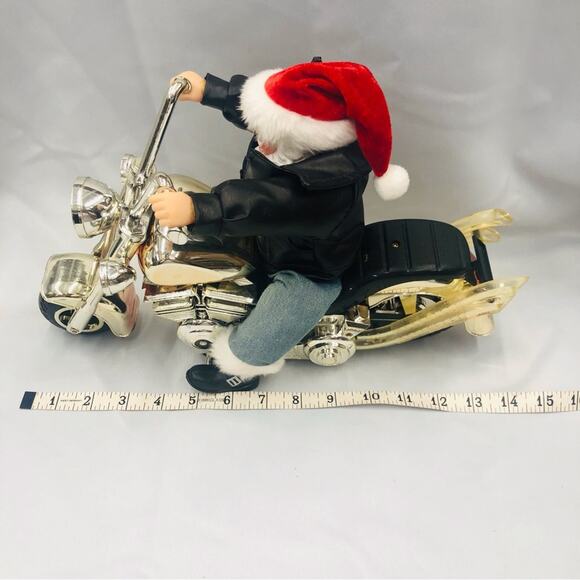 Motorcyle Singing Santa - Picture 9 of 17